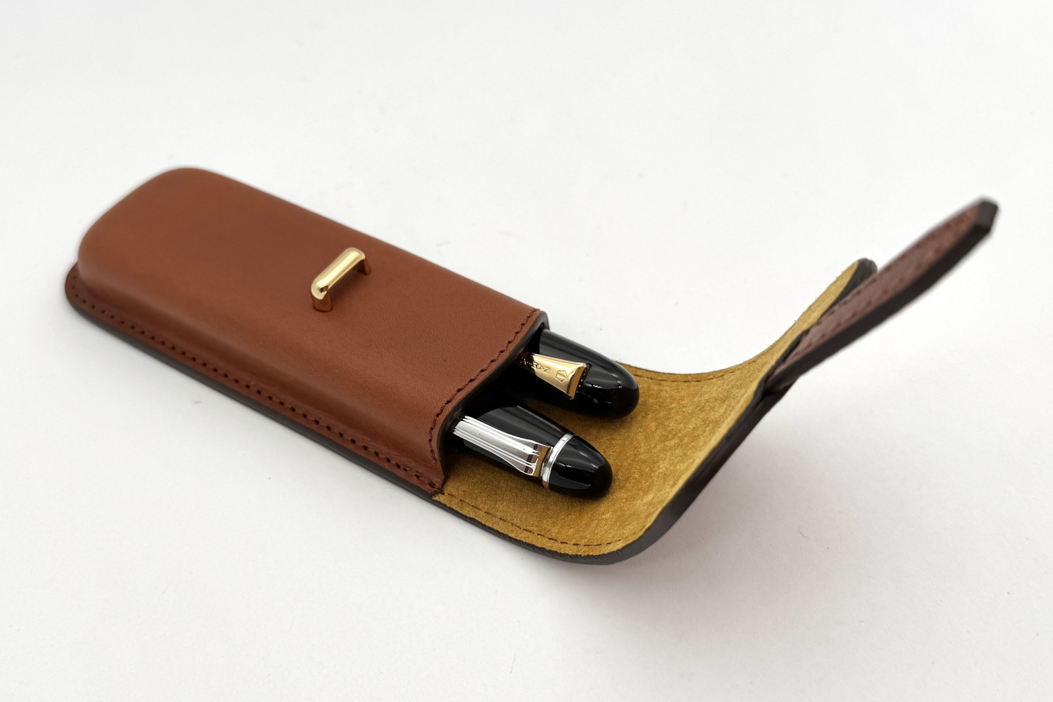 PILOTxSOMÈSLESaddleDesignSeriesBrown2PenCase_E